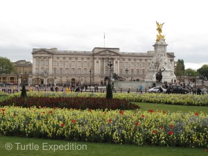 Buckingham Palace, the home of her Majesty, Queen Elisabeth II, head of the British Monarchy. 