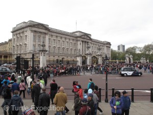 Obviously, we were not the first to arrive at Buckingham Palace.