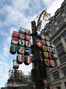 On the 700th anniversary of the Swiss Confederation, this area was named the “Swiss Court” as a token of the lasting friendship between Switzerland and the United Kingdom. The Cantonal Tree displays the coats of arms of the twenty-six cantons of Switzerland.