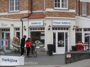 A nearby bakery had free Wi-Fi and warm bread in the morning.
