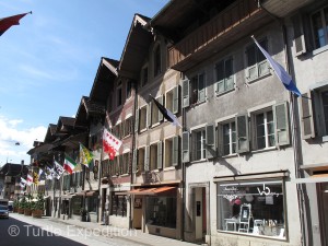 The old streets were all dressed up for the August 1 celebrations. 