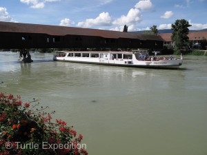 River boats loaded with tourists stop frequently in Büren.