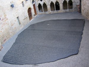 This huge replica of the stone was sculpted in black granite from Zimbabwe by the American conceptual artist Joseph Kossuth. Unfortunately we could not read Egyptian hieroglyphics, demotic – simplified Egyptian - script or Greek. 