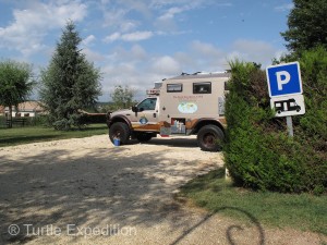 This was a great and quiet camping site just across the street from the Truffle Museum.