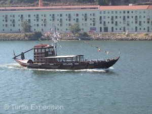 A cruise on the Duro River in one of the old flat-bottom riverboats called Rabelos gave us an interesting view of city.