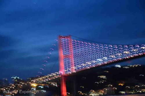 What a crazy artsy photo of the Bosporus Bridge! 