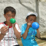 We sometimes stopped to give the kids balloons. They’re always a big hit.