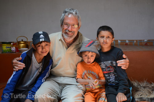 Sheroz and his cousins posed with Gary for a photo.