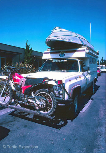 On The Turtle II bumper two-inch trailer hitch receiver sockets on both sides served to mount a motorcycle rack.