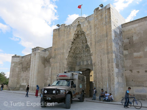 The Aksaray-Sultanhan is the largest Caravanserai along the Silk Road in Turkey.