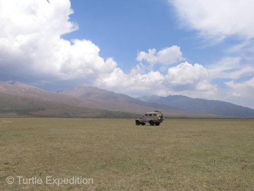 The high grasslands of Kyrgyzstan near Lake Song-Köl gave us unlimited perfect campsites.
